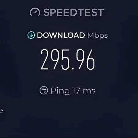 Nuci's Place Тирана