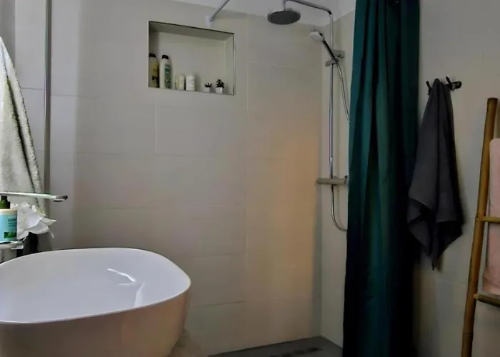 Nuci's Place - The Signature Collection Apartman