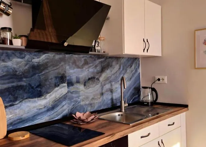 Nuci's Place - The Signature Collection Apartman