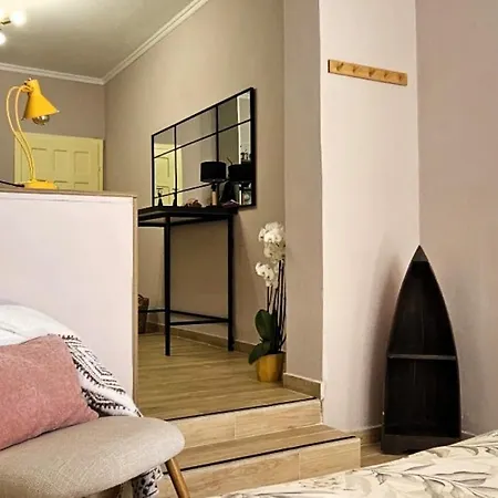 Nuci's Place