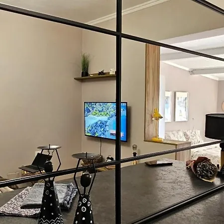 Nuci's Place Apartment