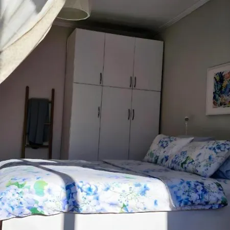 Nuci's Place Apartment *