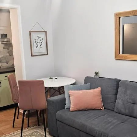Nuci's Place - The Signature Collection Apartmán *