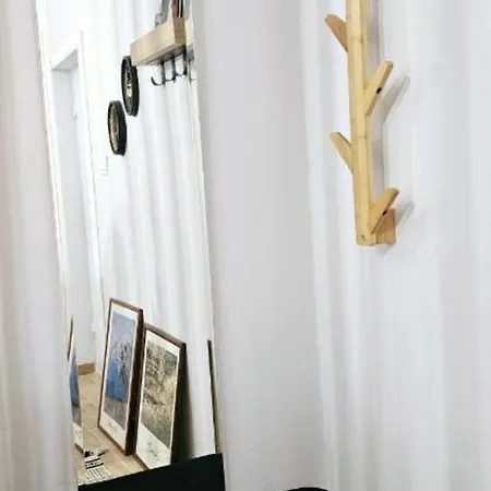 Nuci's Place Tirana