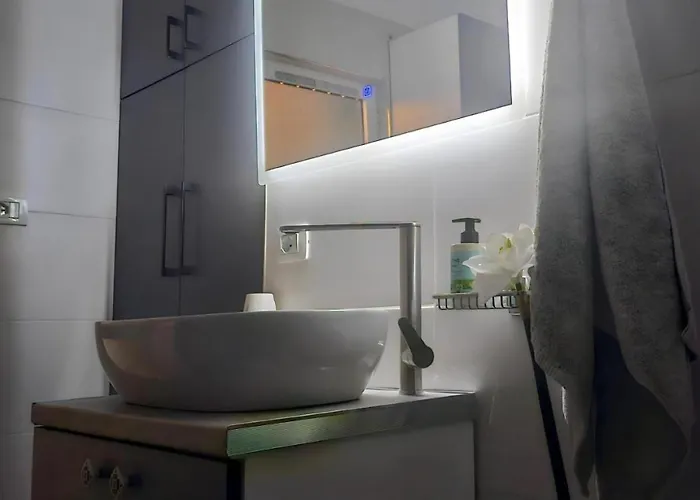 Nuci's Place - The Signature Collection ティラナ